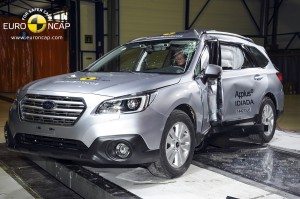 Subaru Outback - Pole crash test 2014