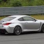 לקסוס RC F מאחור