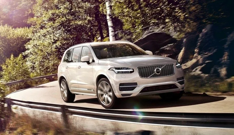 וולבו XC90 מלפנים