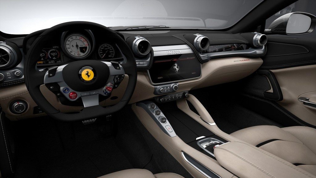 Ferrari_GTC4Lusso_005