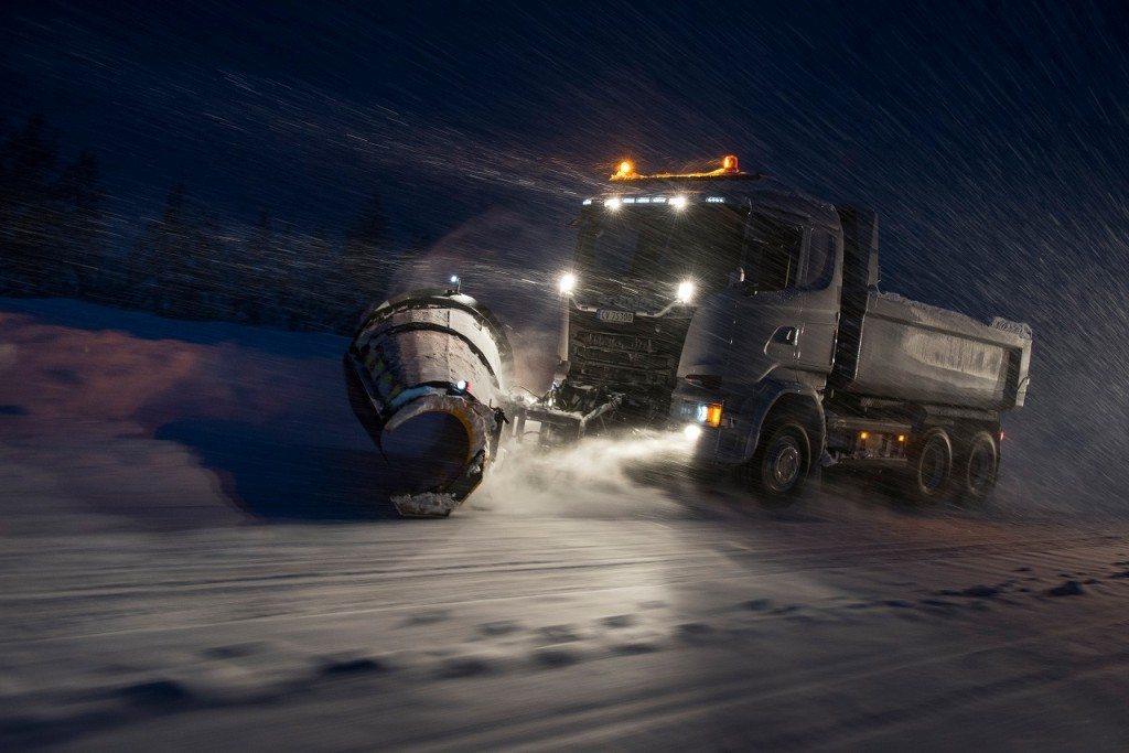 משאיות בעבודות עפר יציגו פריצת דרך בנהיגה אוטונומית.005