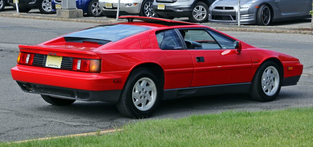 1989_Lotus_Esprit_Turbo_rear