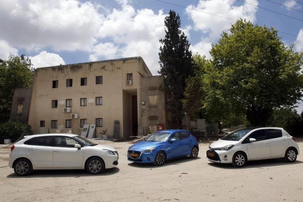 SMALL_mazda 2 baleno yaris_0035