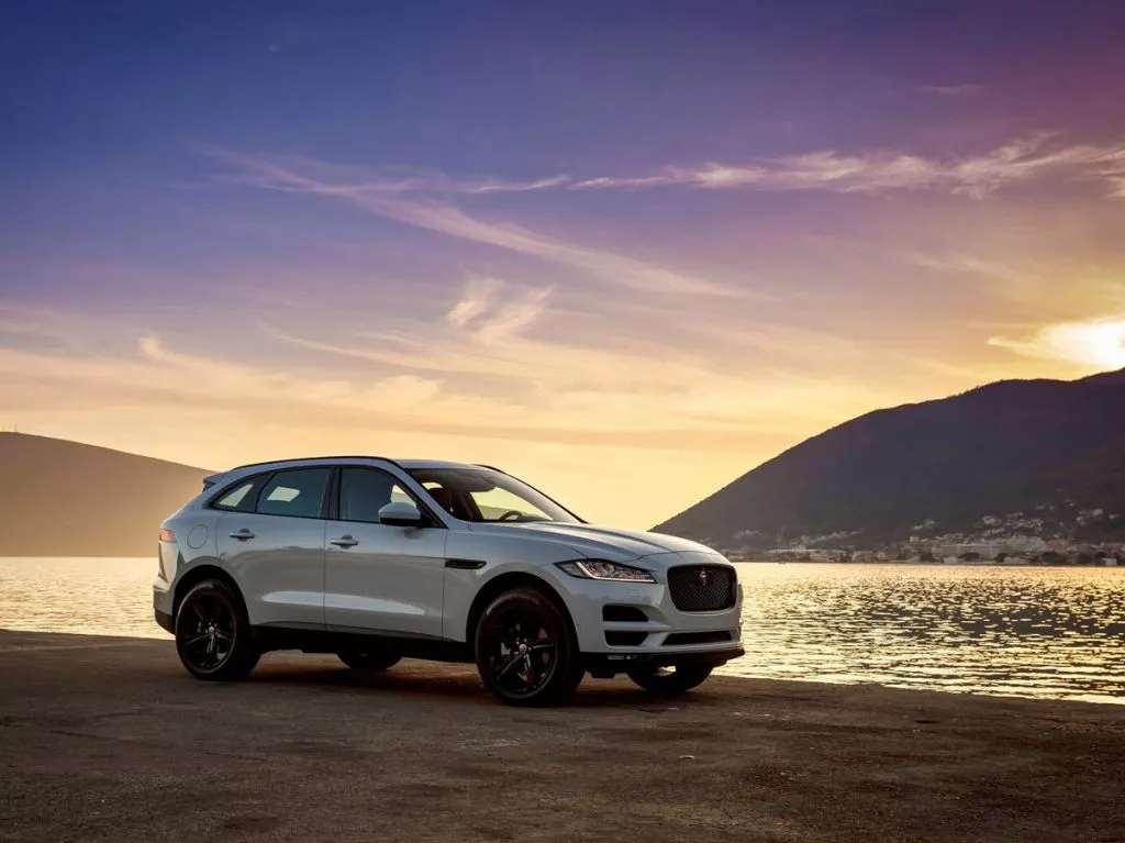יגואר F-PACE1