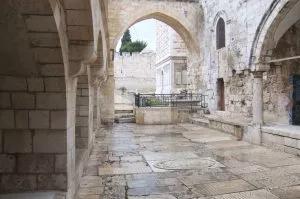 אל יצירות האמנות הארמנית בירושלים