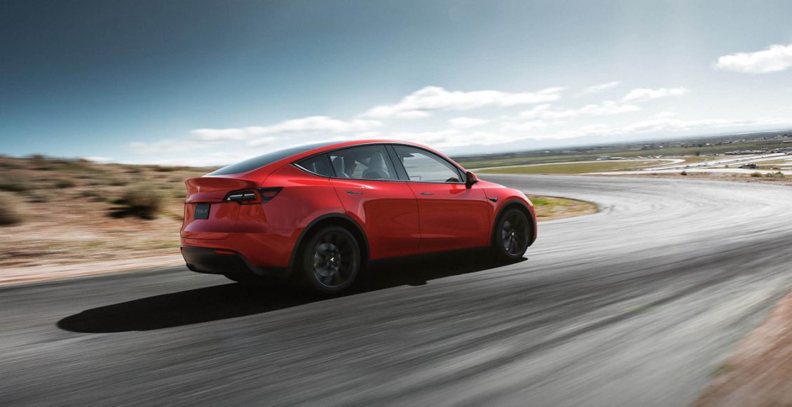 טסלה פתחה את מפעל הייצור בברלין