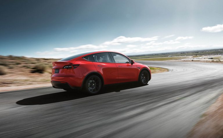 טסלה פתחה את מפעל הייצור בברלין