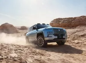 BYD בעקבות מרצדס וריינג' רובר: ג'יפ מפואר ומכונית-על עם יותר מ-1,200 כוחות סוס