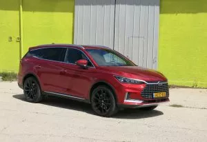 BYD טאנג במבחן דרכים