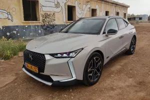 DS 4 פלאג-אין במבחן דרכים