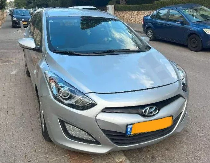 נכשלת בטסט בגלל הפנסים? סיכוי סביר שיש לך יונדאי