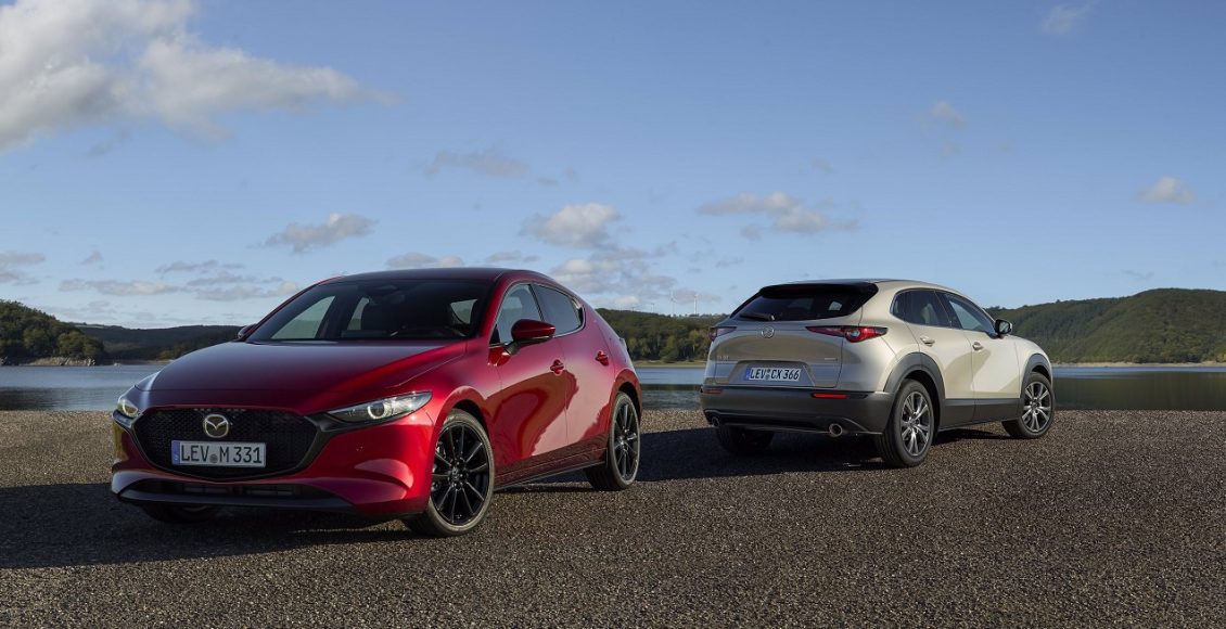 מאזדה עושה בושות: במקום לתקן כשל בחגורות בטיחות היא מספרת סיפורים