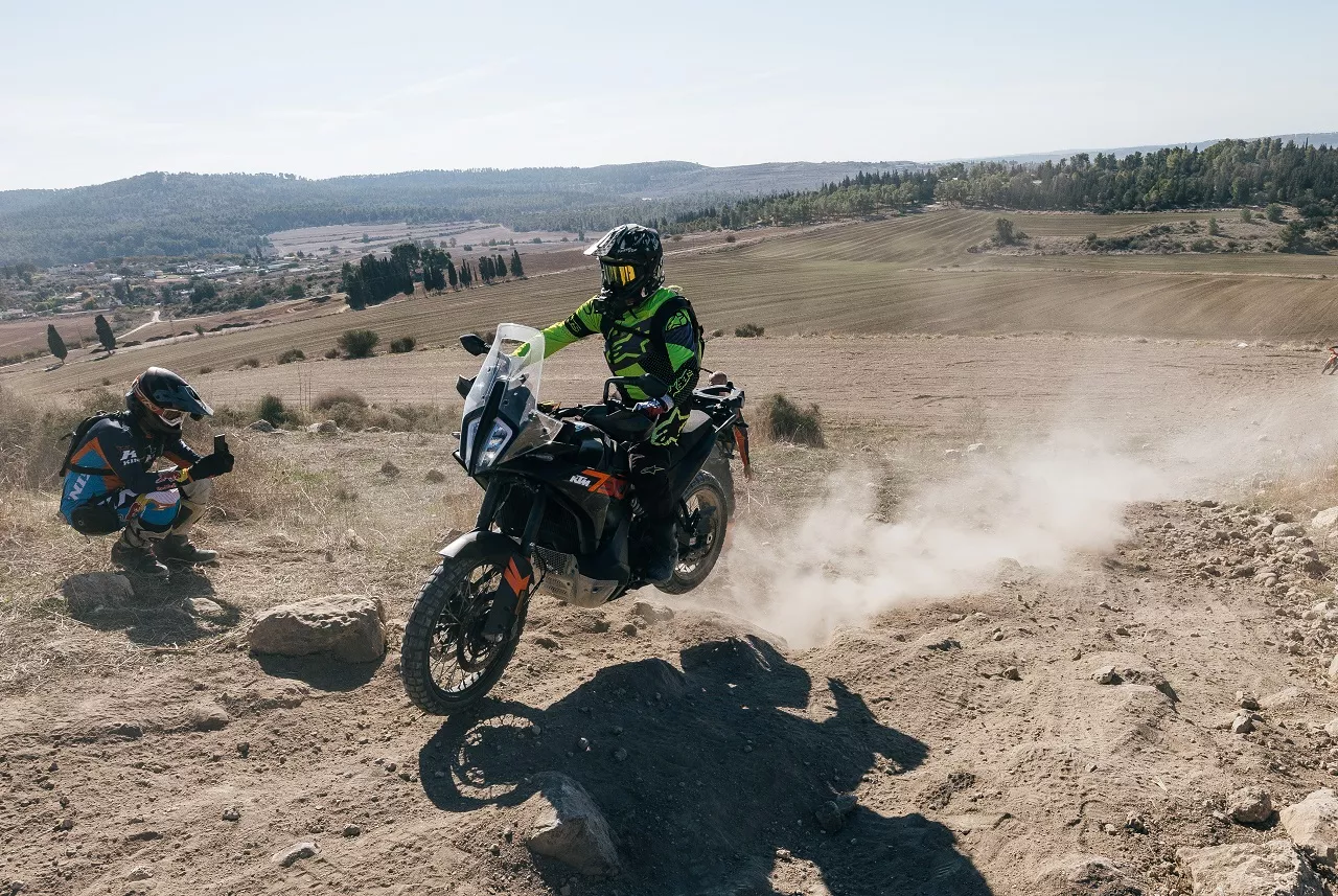 KTM 790 אדוונצ'ר במבחן דרכים