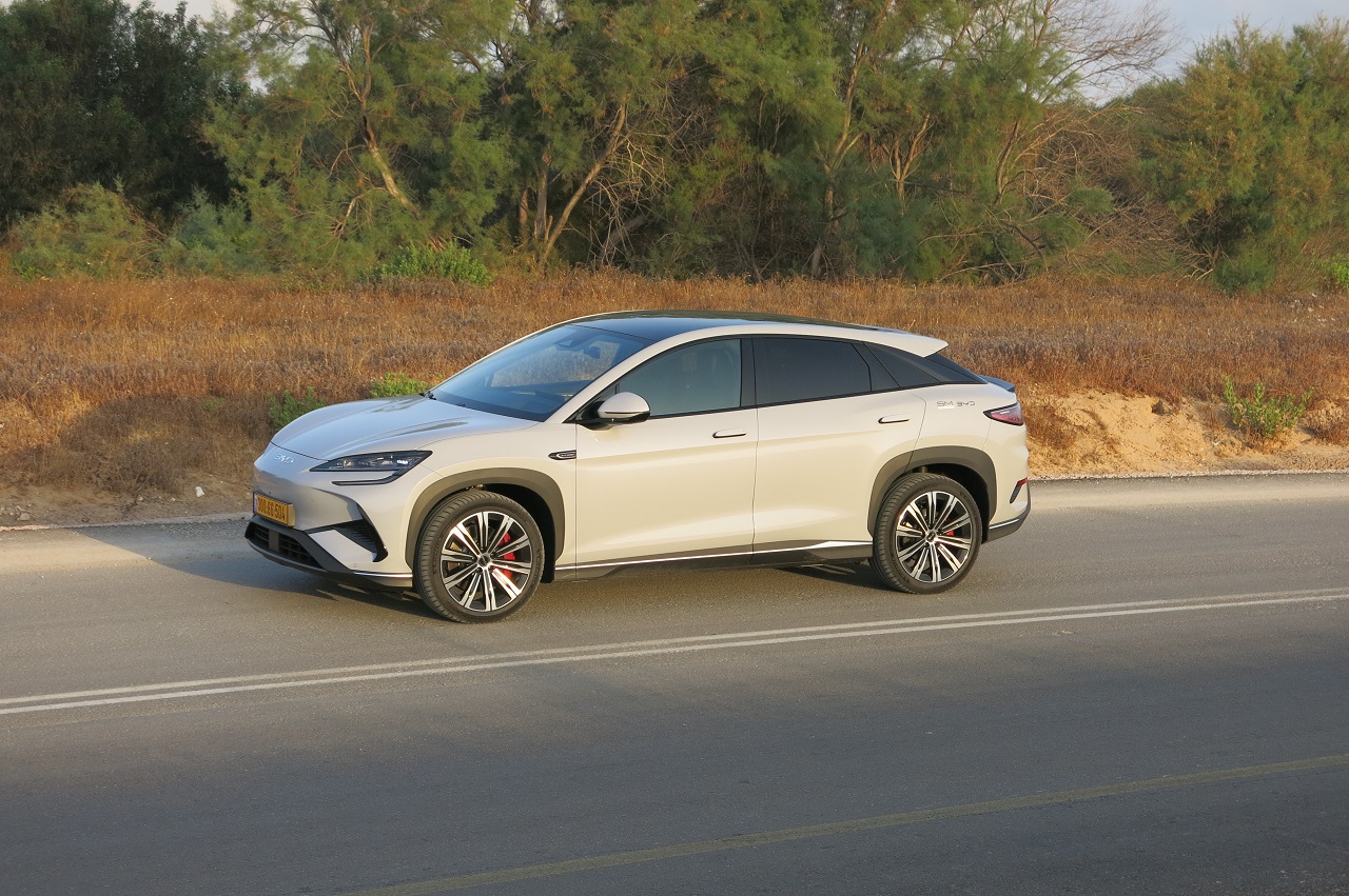 BYD סיליאון 7 במבחן ישראלי
