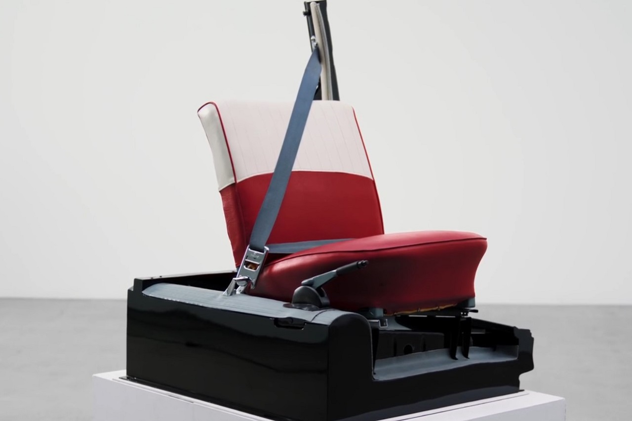Volvo_multi-adaptive_safety_belt