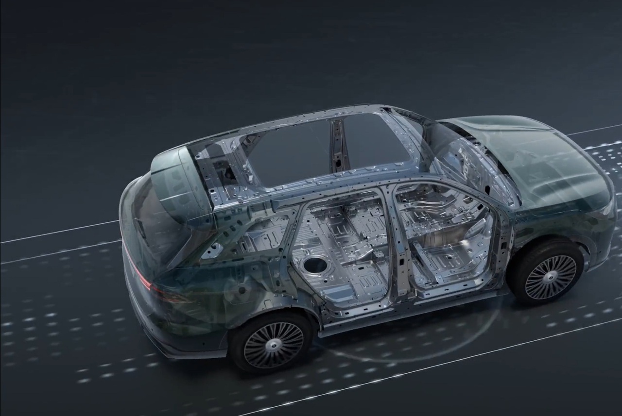 הסינים מגיעים כשהם מצוידים היטב מפני שבשני העשורים האחרונים דחפה ממשלת סין אקוסיסטם שלם לפתח טכנולוגיה סביב הרכב החשמלי