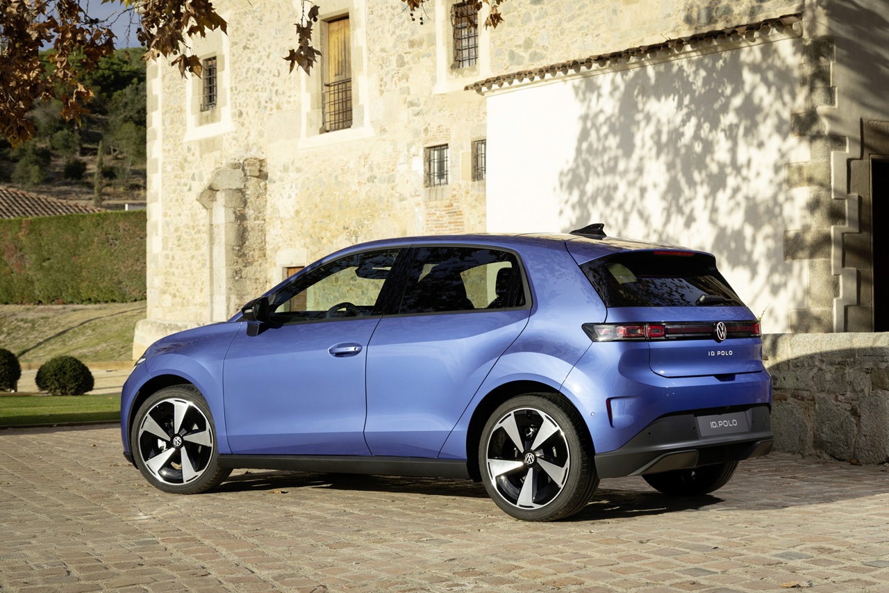 המכונית פותחה על-ידי פולקסווגן בגרמניה ומיוצרת במפעל של סיאט במרטורל שליד ברצלונה