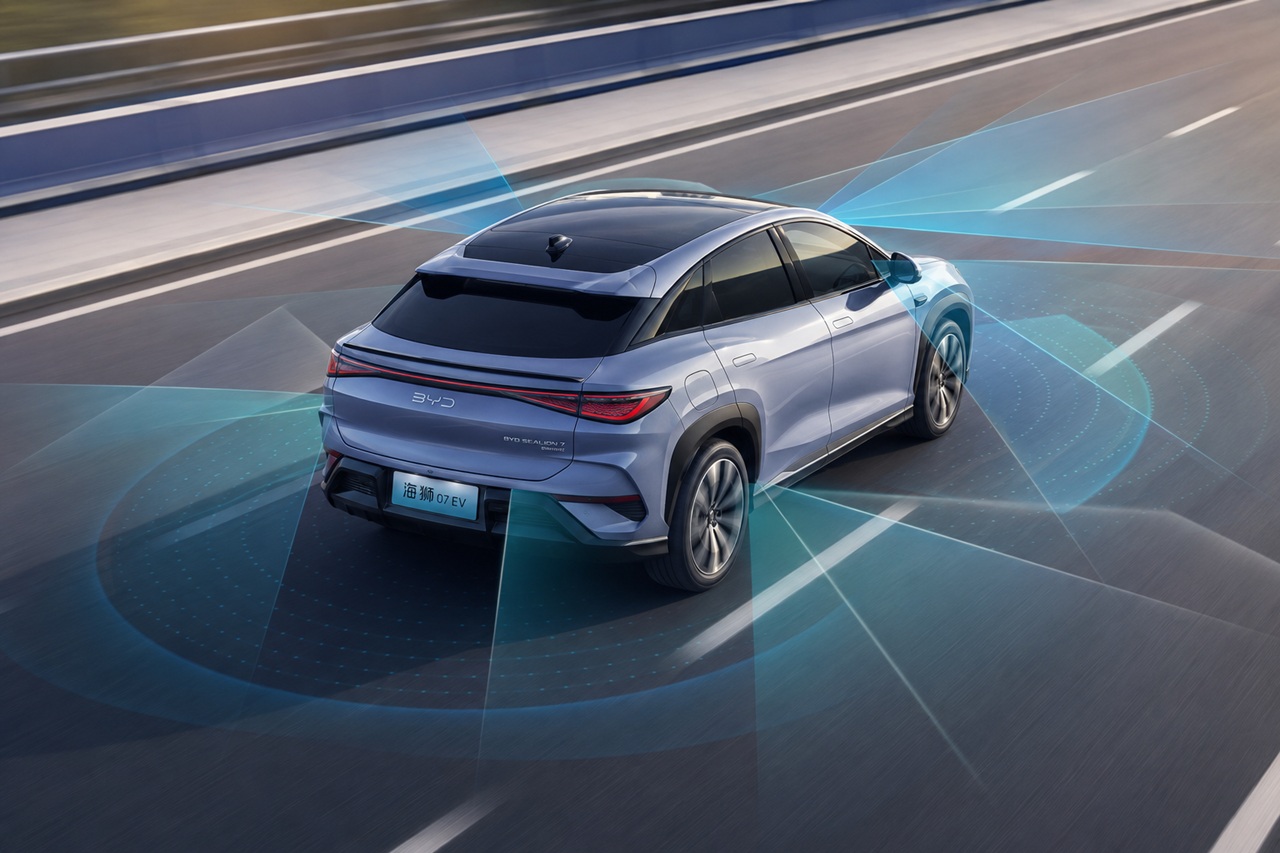 BYD תכסה את הנזקים של תאונות נהיגה אוטונומית בסין